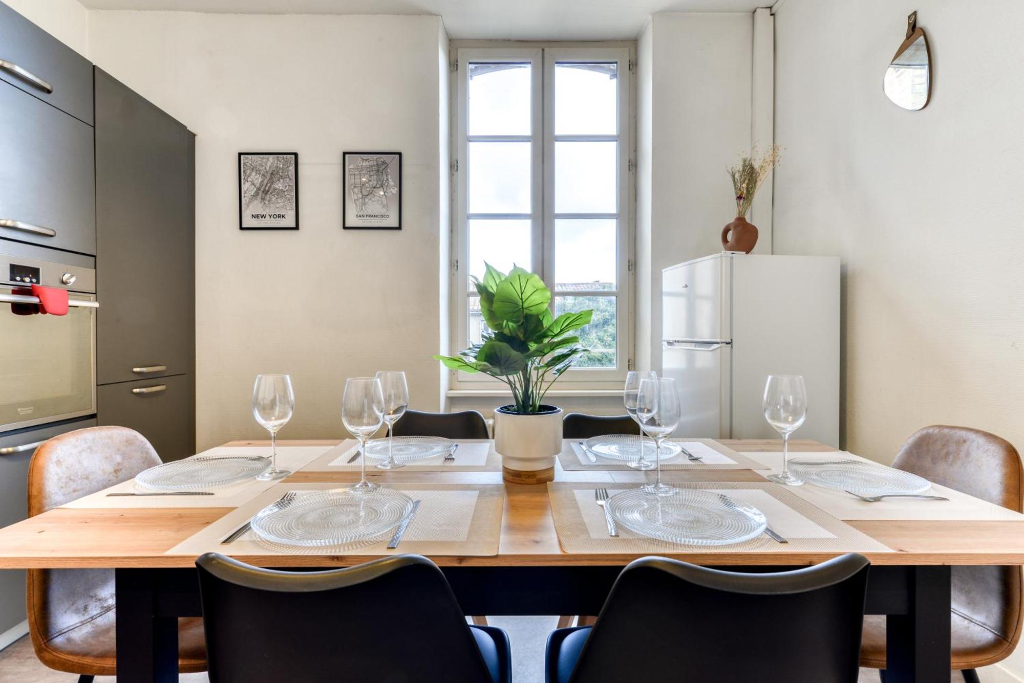 Le Marty - Wifi - Central - Climatison - Parking Gratuit Carcassonne Luaran gambar