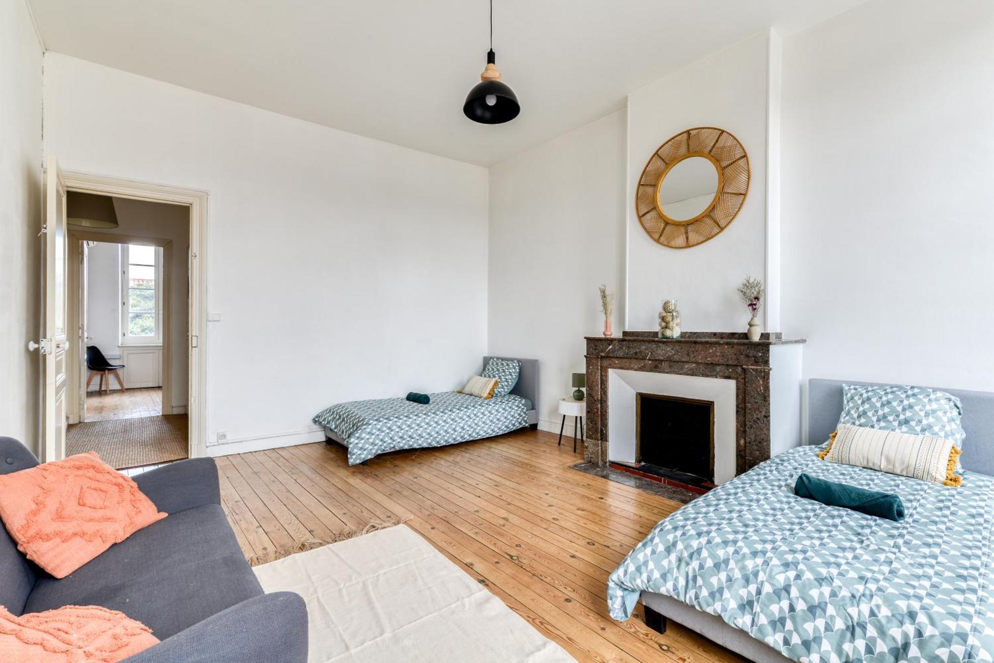 Le Marty - Wifi - Central - Climatison - Parking Gratuit Carcassonne Luaran gambar